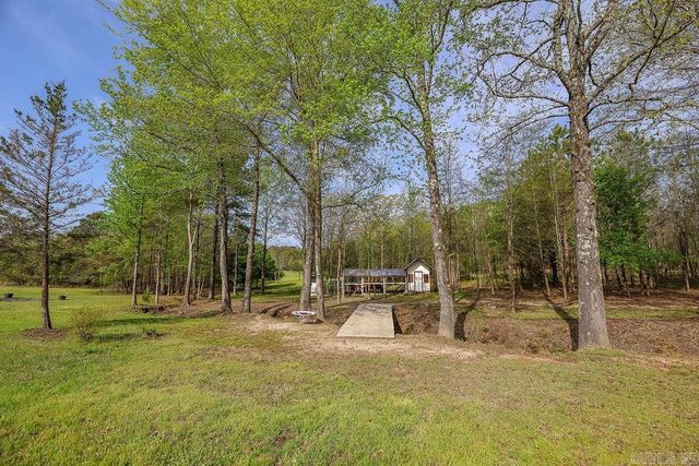 120 Meadow Hills Dr, El Dorado, AR 71730
