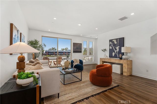 117 Placemark, Irvine, CA 92614