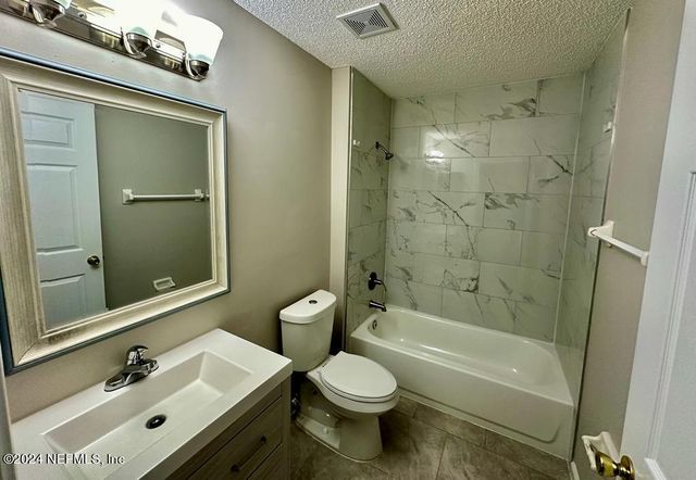 496 HERON NEST Point, Orange Park, FL 32073