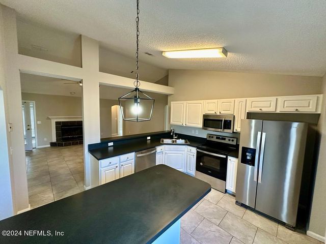 496 HERON NEST Point, Orange Park, FL 32073