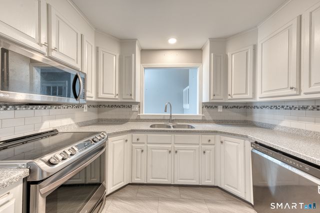 5 Vicki Lane 5, Colchester, CT 06415