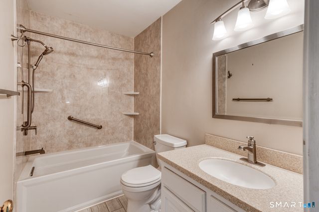 5 Vicki Lane 5, Colchester, CT 06415