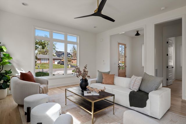 2804 Eastland Ave, Nashville, TN 37206