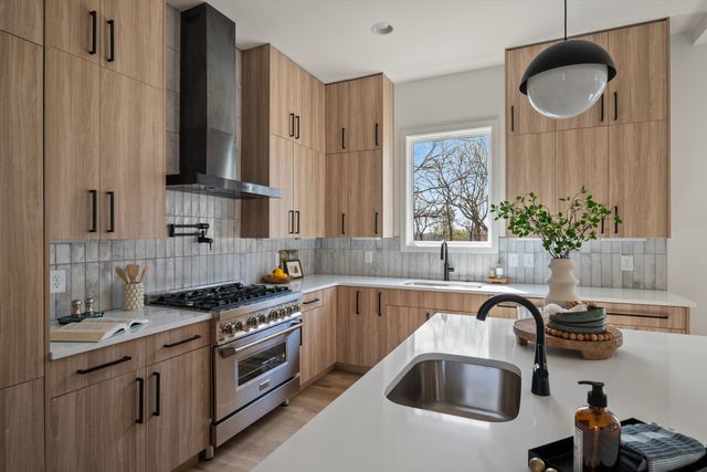 2804 Eastland Ave, Nashville, TN 37206