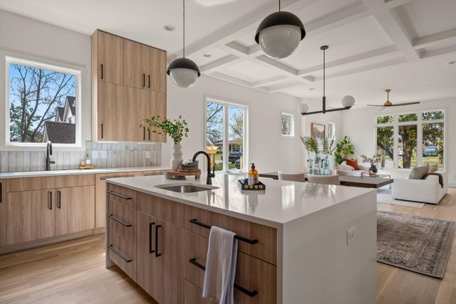 2804 Eastland Ave, Nashville, TN 37206