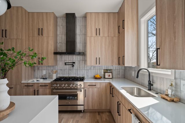 2804 Eastland Ave, Nashville, TN 37206