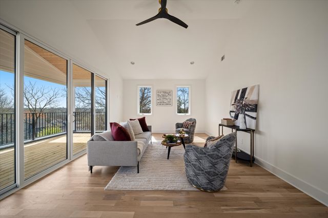 2804 Eastland Ave, Nashville, TN 37206