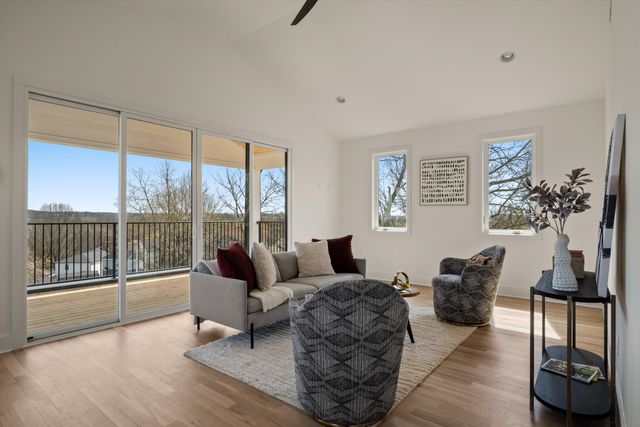 2804 Eastland Ave, Nashville, TN 37206