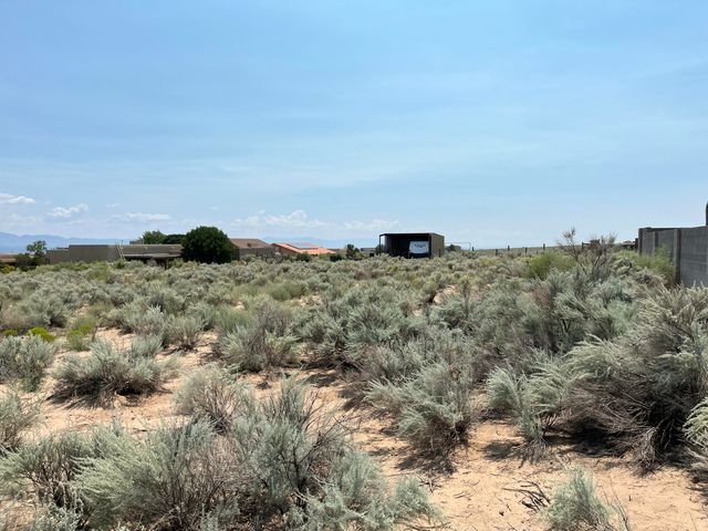 421 9th Street NE, Rio Rancho, NM 87124