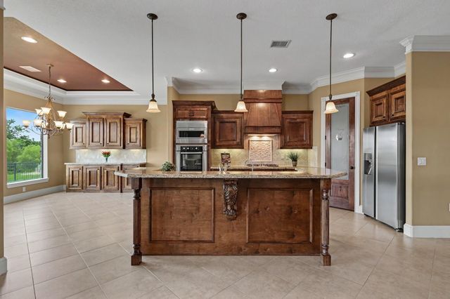168 Waterstone Dr, Montgomery, TX 77356