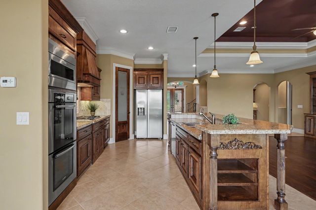 168 Waterstone Dr, Montgomery, TX 77356