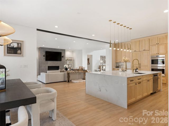 6017 Oxfordshire Road, Waxhaw, NC 28173