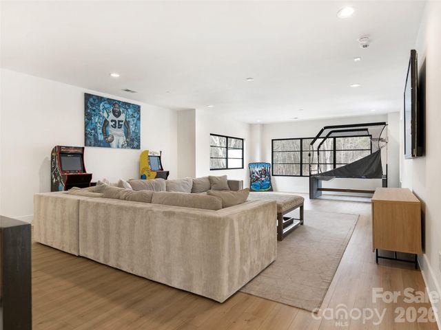 6017 Oxfordshire Road, Waxhaw, NC 28173