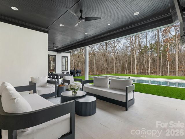 6017 Oxfordshire Road, Waxhaw, NC 28173