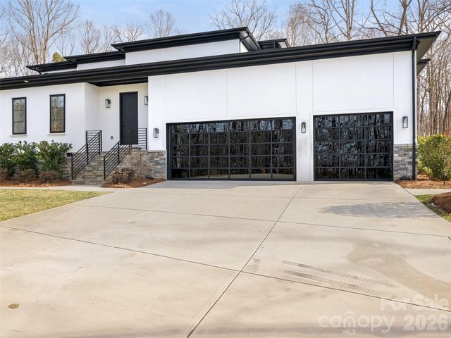 6017 Oxfordshire Road, Waxhaw, NC 28173