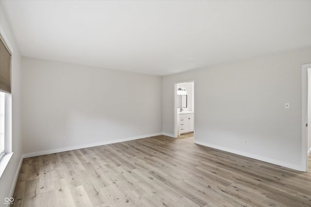 6460 Park Central Way B, Indianapolis, IN 46260