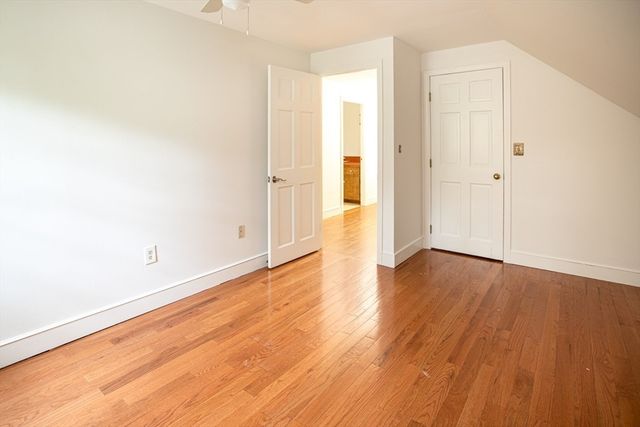 1 Holly Hill Ave, Westport, MA 02790