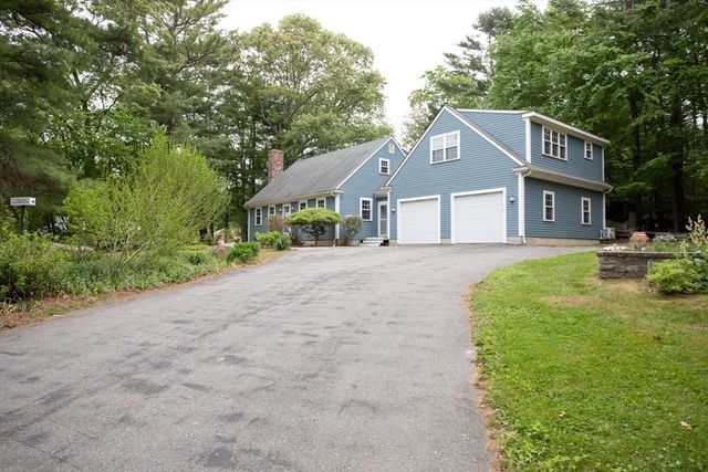 1 Holly Hill Ave, Westport, MA 02790