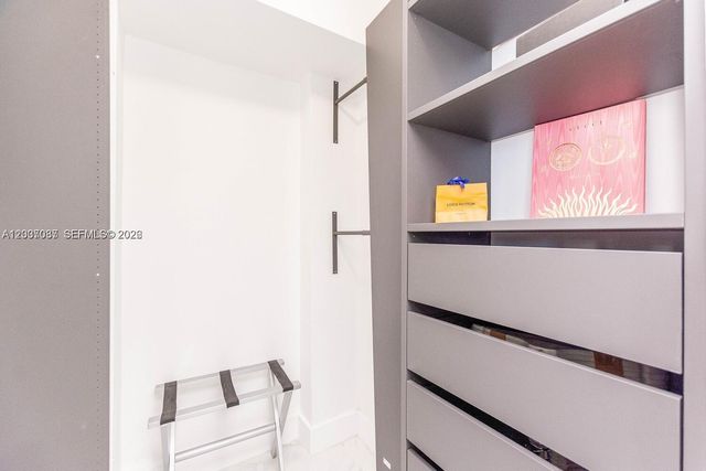10275 Collins Ave 1404, Bal Harbour, FL 33154