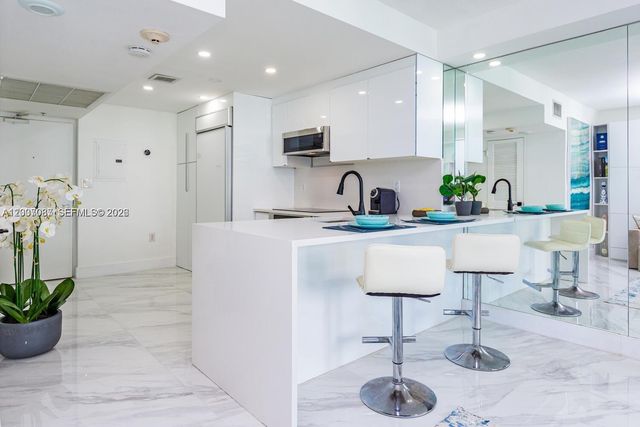 10275 Collins Ave 1404, Bal Harbour, FL 33154