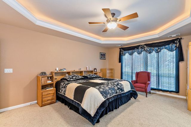 1028 Buck Point Street, Central Point, OR 97502