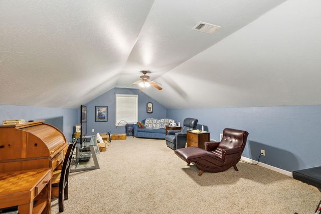 1028 Buck Point Street, Central Point, OR 97502