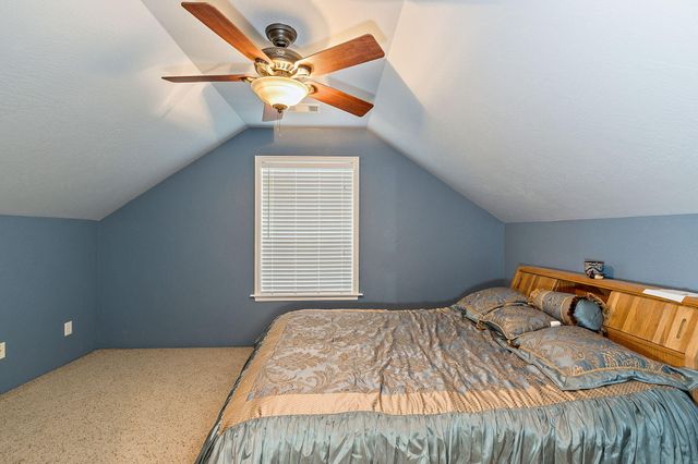1028 Buck Point Street, Central Point, OR 97502