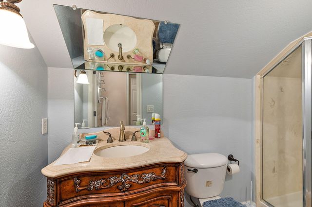 1028 Buck Point Street, Central Point, OR 97502