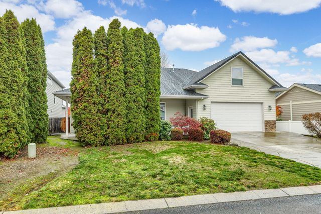1028 Buck Point Street, Central Point, OR 97502
