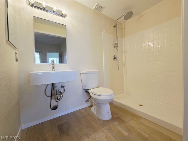 8501 West University Avenue 1120, Las Vegas, NV 89147