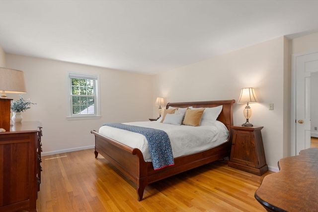 11 Barnet Road, Sudbury, MA 01776