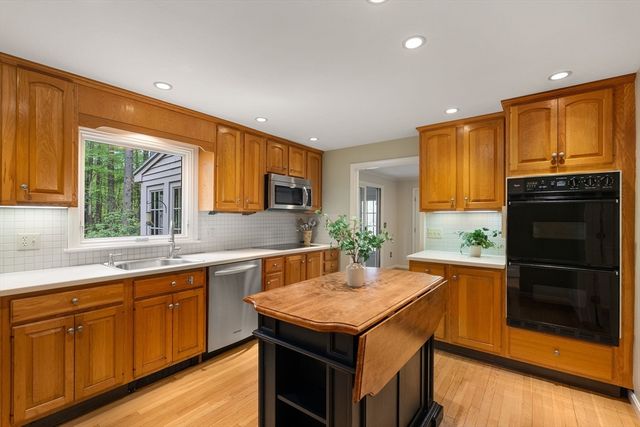 11 Barnet Road, Sudbury, MA 01776
