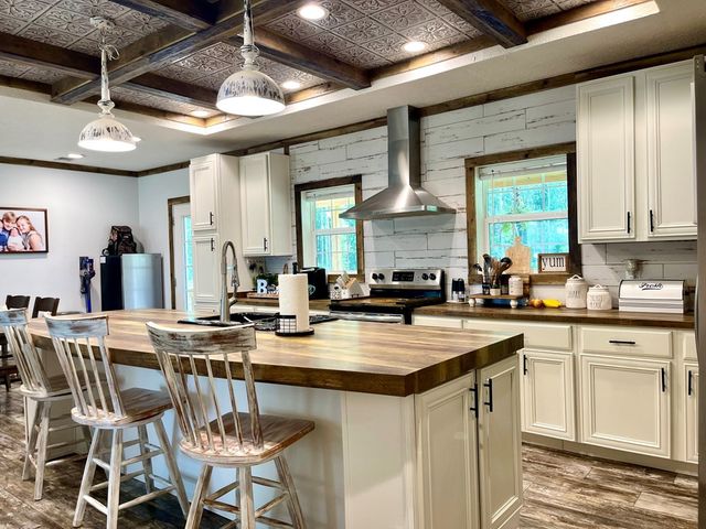 2657 NW James Drive, Wesson, MS 39191