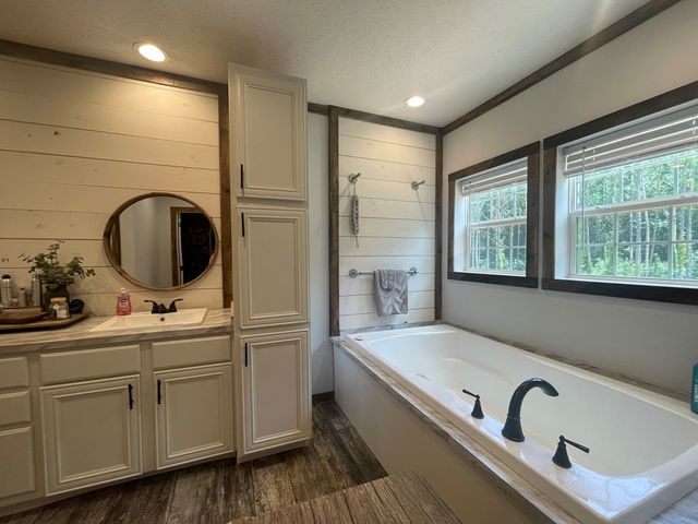 2657 NW James Drive, Wesson, MS 39191