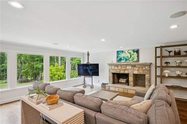 2766 Ridgemore Road NW, Atlanta, GA 30318