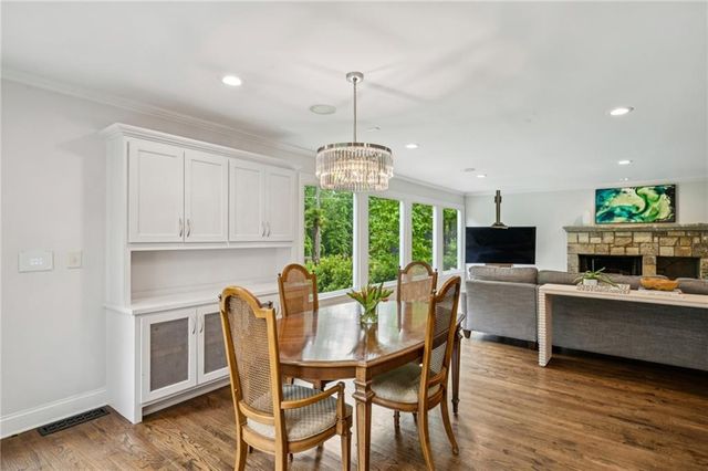 2766 Ridgemore Road NW, Atlanta, GA 30318