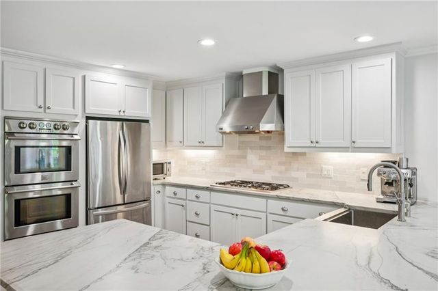 2766 Ridgemore Road NW, Atlanta, GA 30318