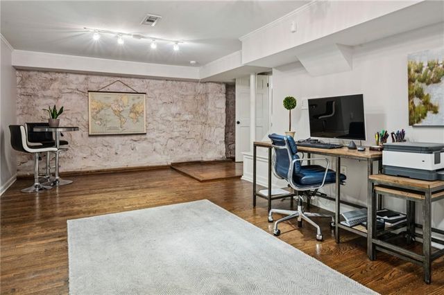 2766 Ridgemore Road NW, Atlanta, GA 30318