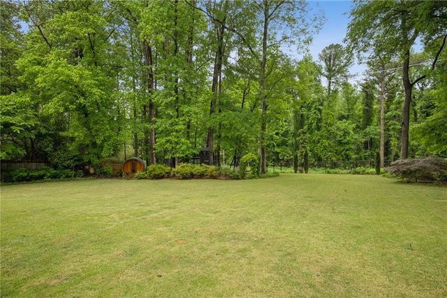2766 Ridgemore Road NW, Atlanta, GA 30318
