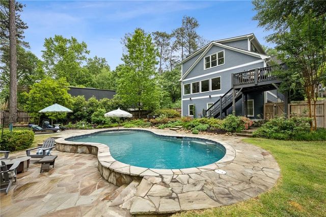 2766 Ridgemore Road NW, Atlanta, GA 30318