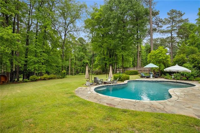 2766 Ridgemore Road NW, Atlanta, GA 30318