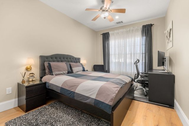 2109 Davenport Ave 2109, Canton, MA 02021
