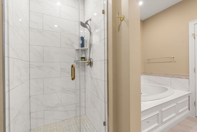 2109 Davenport Ave 2109, Canton, MA 02021