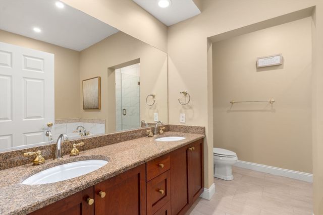 2109 Davenport Ave 2109, Canton, MA 02021