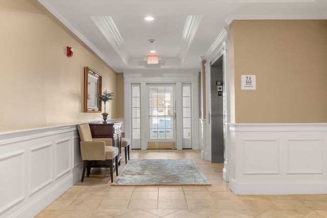 2109 Davenport Ave 2109, Canton, MA 02021