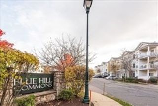 2109 Davenport Ave 2109, Canton, MA 02021