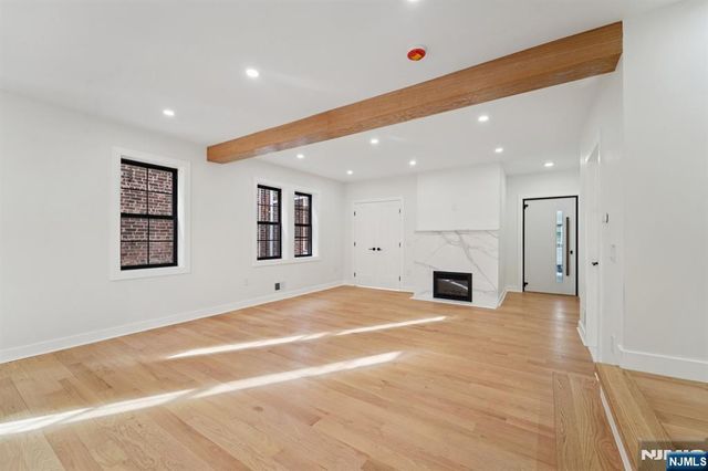 8606 2nd Avenue, North Bergen, NJ 07047