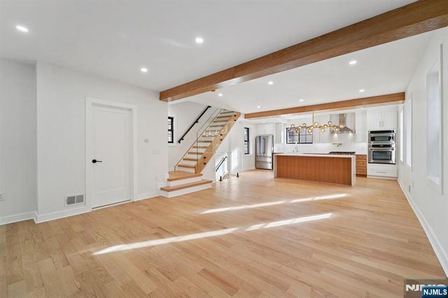 8606 2nd Avenue, North Bergen, NJ 07047