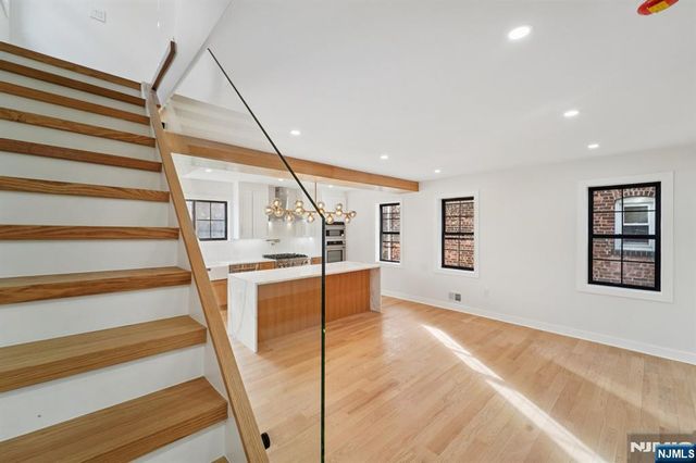 8606 2nd Avenue, North Bergen, NJ 07047