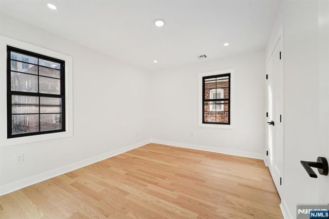 8606 2nd Avenue, North Bergen, NJ 07047